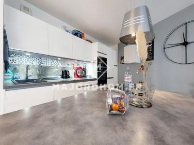 For sale Marseille-8eme-arrondissement 4 rooms 79 m2 Bouches du Rhone (13008) photo 3