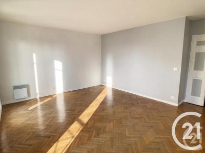 Louer Appartement 64 m2 Thiais