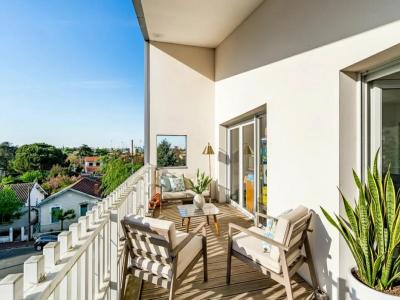 For sale Begles 3 rooms 63 m2 Gironde (33130) photo 0