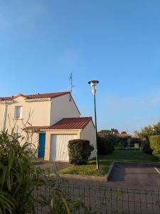 For sale 3 rooms 71 m2 Vendee (85100) photo 0