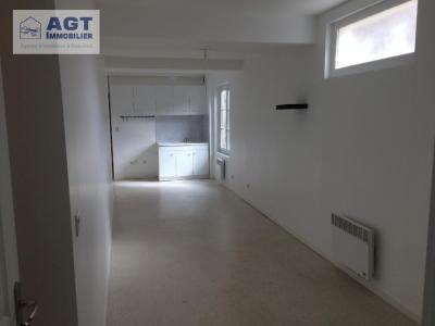 For sale Beauvais 2 rooms 37 m2 Oise (60000) photo 2