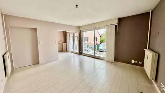 For sale Montbeliard 4 rooms 86 m2 Doubs (25200) photo 2