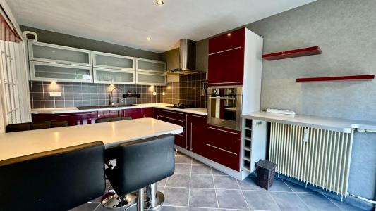 For sale Montbeliard 4 rooms 86 m2 Doubs (25200) photo 3