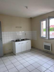 Annonce Location 4 pices Maison Molinet 03