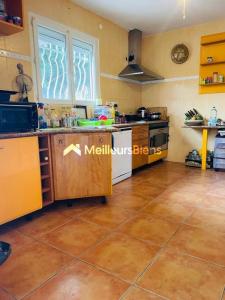 For sale Gosier 5 rooms 145 m2 Guadeloupe (97190) photo 2