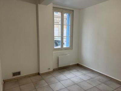 For sale Meru 2 rooms 35 m2 Oise (60110) photo 2