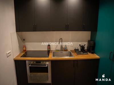 Louer Appartement 28 m2 Paris-10eme-arrondissement