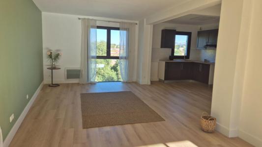 For sale Carpentras 3 rooms 73 m2 Vaucluse (84200) photo 1