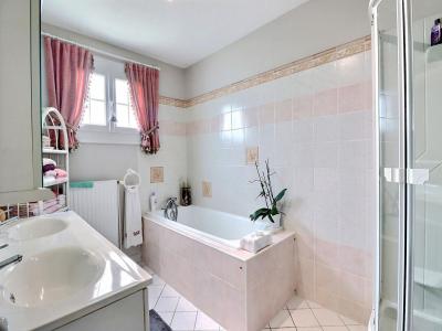 For sale Saint-just-en-chaussee 5 rooms 125 m2 Oise (60130) photo 3