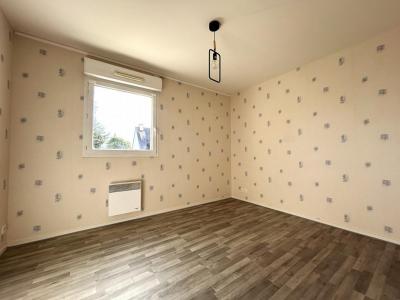 Louer Appartement Pleumeleuc 820 euros