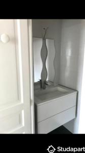 Louer Appartement 32 m2 Saint-maurice