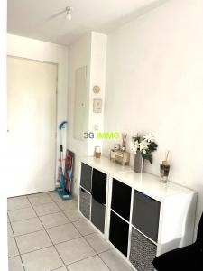 For rent Avignon 3 rooms 66 m2 Vaucluse (84000) photo 2