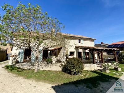 For sale Neuville-de-poitou 8 rooms 216 m2 Vienne (86170) photo 0