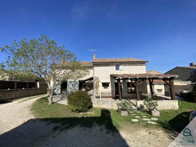 For sale Neuville-de-poitou 8 rooms 216 m2 Vienne (86170) photo 1