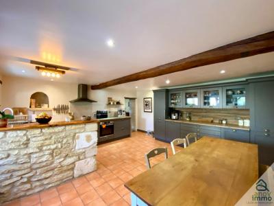 For sale Neuville-de-poitou 8 rooms 216 m2 Vienne (86170) photo 3