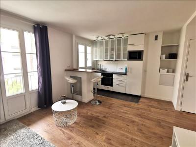 For rent Issy-les-moulineaux 1 room 28 m2 Hauts de Seine (92130) photo 0
