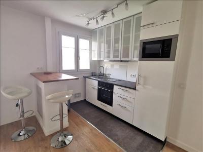 For rent Issy-les-moulineaux 1 room 28 m2 Hauts de Seine (92130) photo 1
