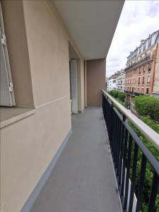 For rent Issy-les-moulineaux 1 room 28 m2 Hauts de Seine (92130) photo 4