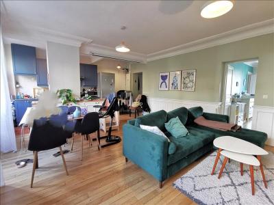 Louer Appartement 70 m2 Paris-11eme-arrondissement