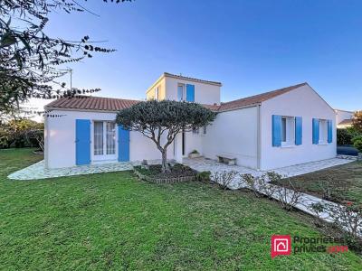 For sale Lagord 5 rooms 123 m2 Charente maritime (17140) photo 0