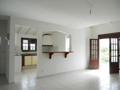Louer Maison 110 m2 Lamentin