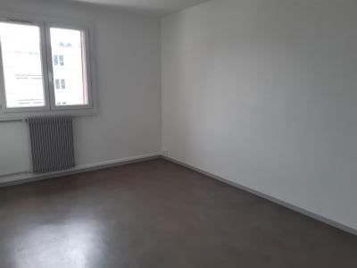 Louer Appartement Saint-loup-sur-semouse 387 euros