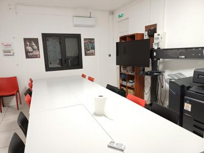 Louer Bureau Sainte-clotilde 32400 euros