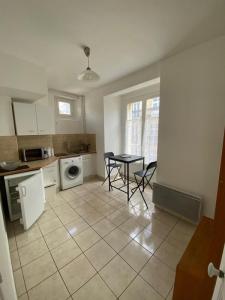 For rent Paris-15eme-arrondissement 1 room 30 m2 Paris (75015) photo 2