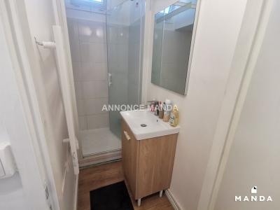 Louer Appartement Bourg-les-valence 373 euros