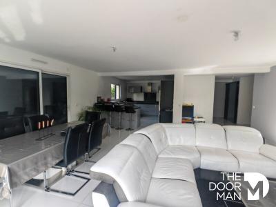For sale Gazeran 7 rooms 170 m2 Yvelines (78125) photo 3