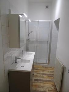 For rent Perigueux 6 rooms 114 m2 Dordogne (24000) photo 4