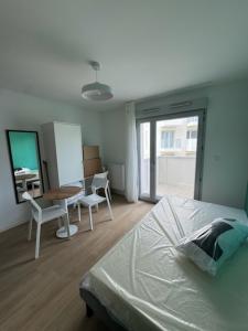 For rent Ponts-de-ce 1 room 21 m2 Maine et loire (49130) photo 1