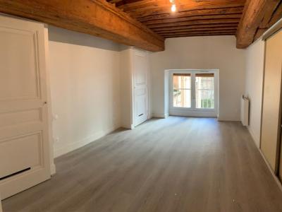 For rent Lyon-1er-arrondissement 3 rooms 82 m2 Rhone (69001) photo 3