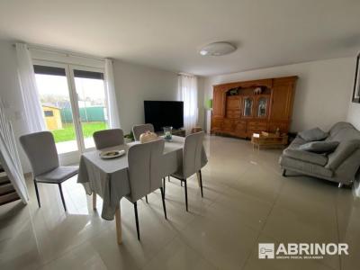 For sale Tourcoing 4 rooms 77 m2 Nord (59200) photo 4