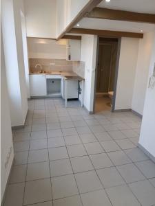 For rent Marseille-10eme-arrondissement 2 rooms 35 m2 Bouches du Rhone (13010) photo 2