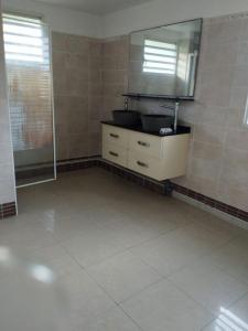 For rent Robert 5 rooms Martinique (97231) photo 1