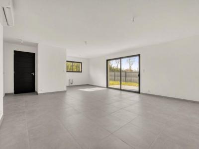 For sale Noe 4 rooms 106 m2 Haute garonne (31410) photo 2