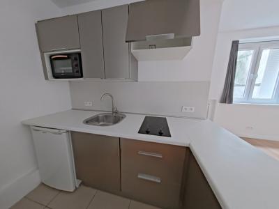 Louer Appartement 23 m2 Paris-16eme-arrondissement