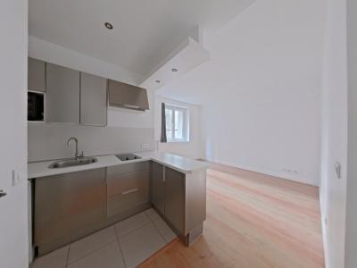 Louer Appartement Paris-16eme-arrondissement 887 euros