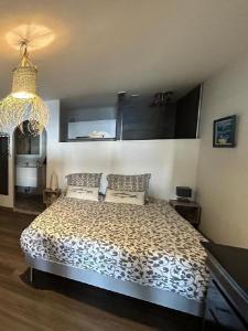 For sale animations, cole, commer 4 rooms 110 m2 Herault (34140) photo 4