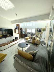 For sale 4 rooms 106 m2 Bouches du Rhone (13012) photo 3