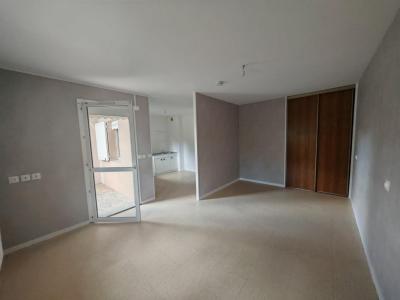 For rent Palinges 1 room 33 m2 Saone et loire (71430) photo 1