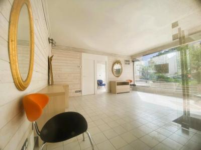 For sale Vichy 1 room 35 m2 Allier (03200) photo 2
