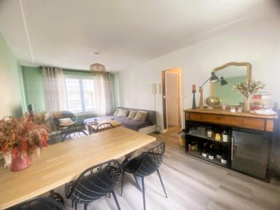 For sale Vichy 3 rooms 61 m2 Allier (03200) photo 1