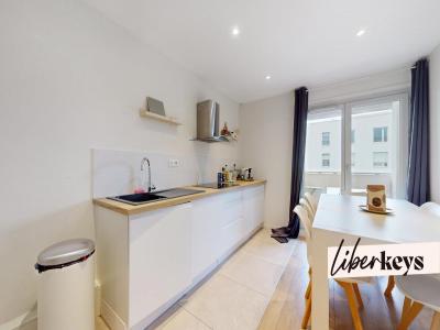 For sale Lyon-9eme-arrondissement 6 rooms 117 m2 Rhone (69009) photo 3