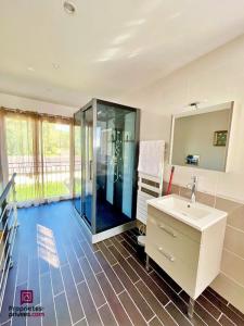 For sale Artigues-pres-bordeaux 6 rooms 150 m2 Gironde (33370) photo 3