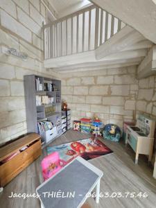 For sale Vivy 5 rooms 156 m2 Maine et loire (49680) photo 4