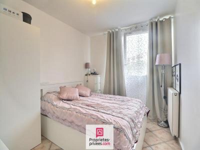 For sale Poissy 2 rooms 42 m2 Yvelines (78300) photo 2