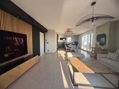 For sale Istres 4 rooms 82 m2 Bouches du Rhone (13800) photo 3
