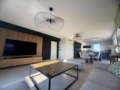 For sale Istres 4 rooms 82 m2 Bouches du Rhone (13800) photo 4